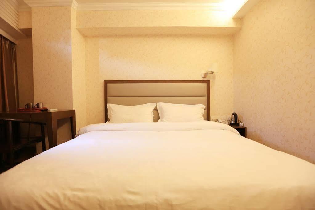 Towns Well Hotel Makau Zewnętrze zdjęcie
